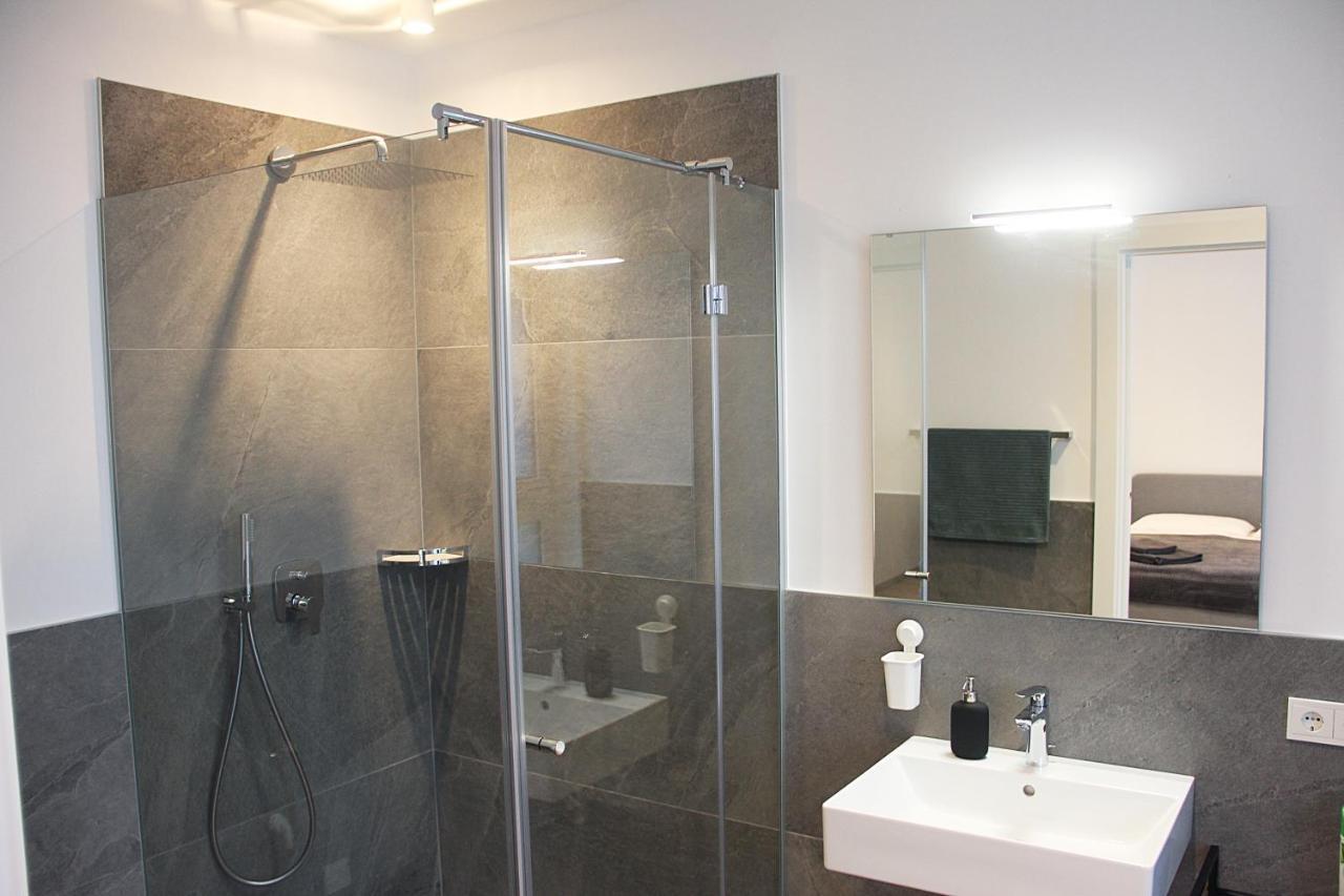 Laurentia Penthouse Apartment Мерано Экстерьер фото
